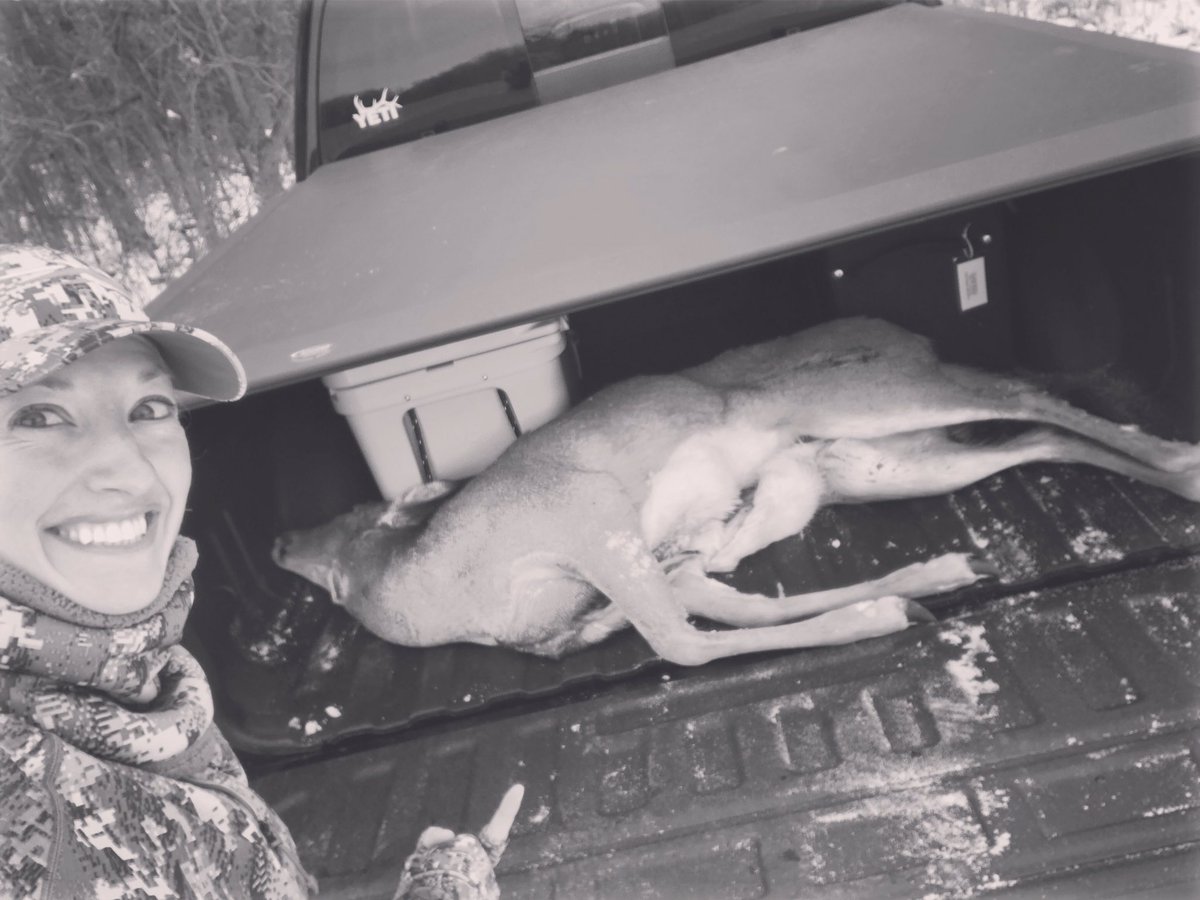thejennbecker's tweet photo. Wasn’t the buck I was looking for yesterday morning, but this fat doe will help fill the rest of my freezer. The quest for my buck continues #freezerfilled #hunting #keephammering #whatgetsyououtdoors #itsinmynature #sickforit #archery #sentit https://t.co/tEvMSwFLRE
