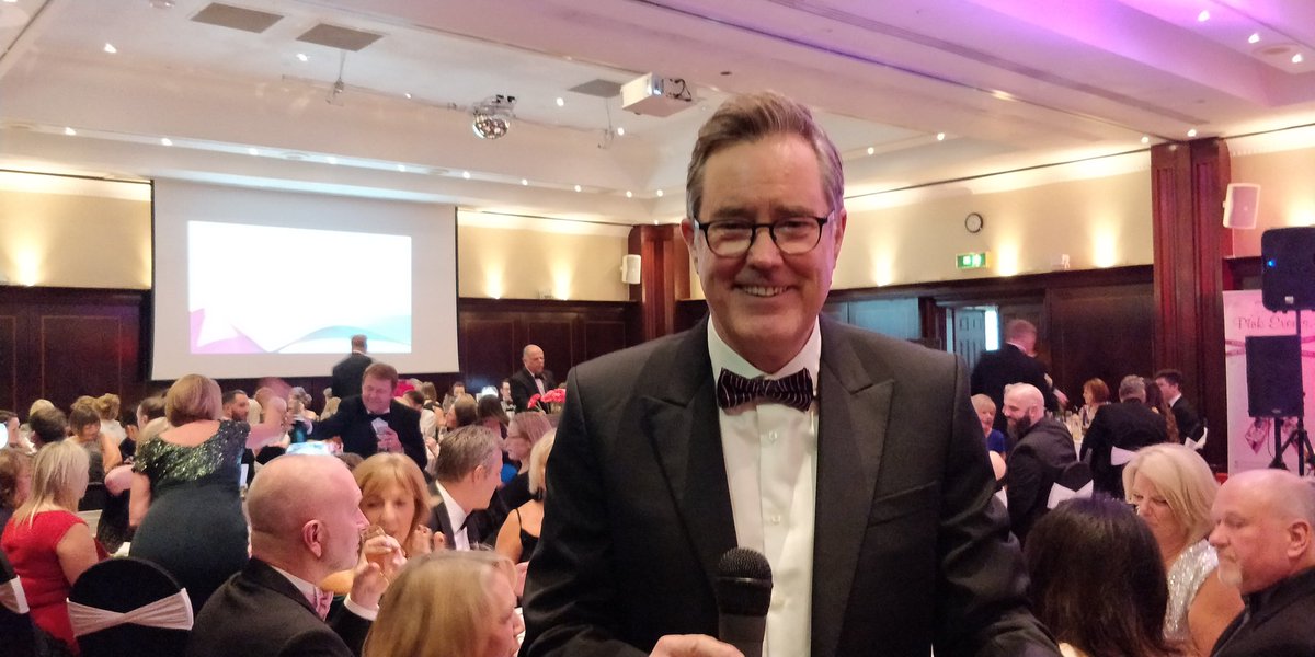 steve_lefevre's tweet image. Honoured to again host the Pink Ball &amp;amp; auction at @LeedsMarriott #leeds Massive thanks to all for amazingly  pushing the total for @PinkEventsLtd through the £250,000 mark in the fight against #breastcancer. Inspirational family behind it.  @SarahLPattinson  @KimJOR_