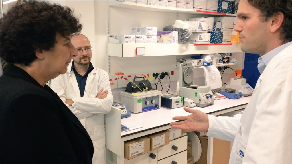 Frédérique Vidal (@vidalfrederique) on Twitter photo Visite du laboratoire de biologie de synthèse de l'<a href="/institutpasteur/">Institut Pasteur, since 1887</a> et échanges avec ses chercheurs qui travaillent sur la recherche autour des souches résistantes aux antibiotiques à l'occasion de la semaine mondiale pour un bon usage des #antibiotiques Visite du laboratoire de biologie de synthèse de l'<a href="/institutpasteur/">Institut Pasteur, since 1887</a> et échanges avec ses chercheurs qui travaillent sur la recherche autour des souches résistantes aux antibiotiques à l'occasion de la semaine mondiale pour un bon usage des #antibiotiques