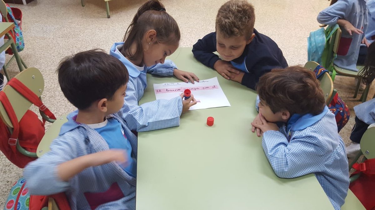 FMAutrera's tweet photo. Lectoescritura a través del trabajo cooperativo: técnica "folio giratorio". 5 años Infantil https://t.co/HZDV6U0gIX