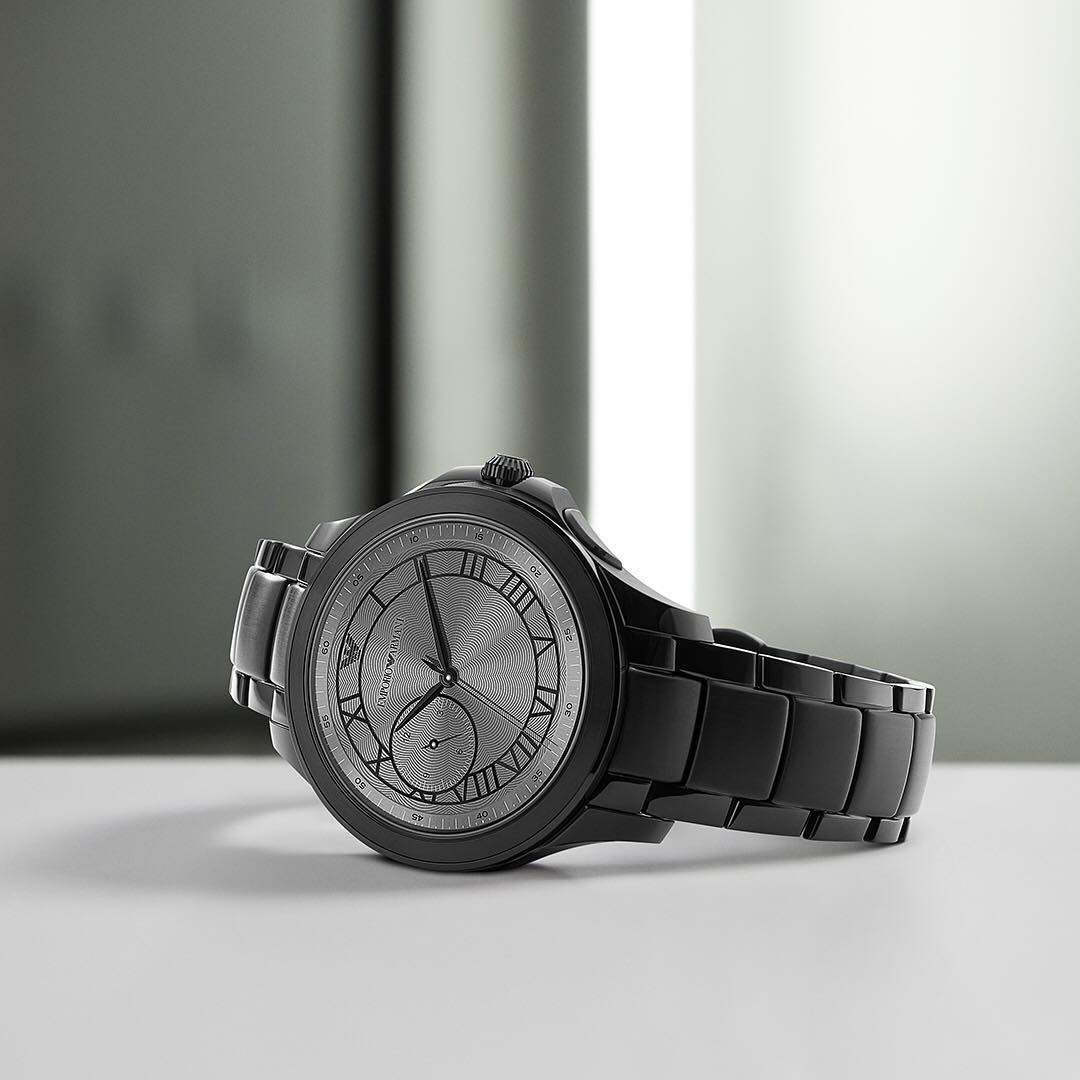 ARMANI_JAPAN's tweet photo. 2018年秋冬 #EAWatch の顔 #ショーン・メンデス ( @shawnmendes ) が魅せるエンポリオ アルマーニの新作ウォッチコレクション。
新作はこちらから https://t.co/ExLA1onCeu チェック! https://t.co/M631cqHky1
