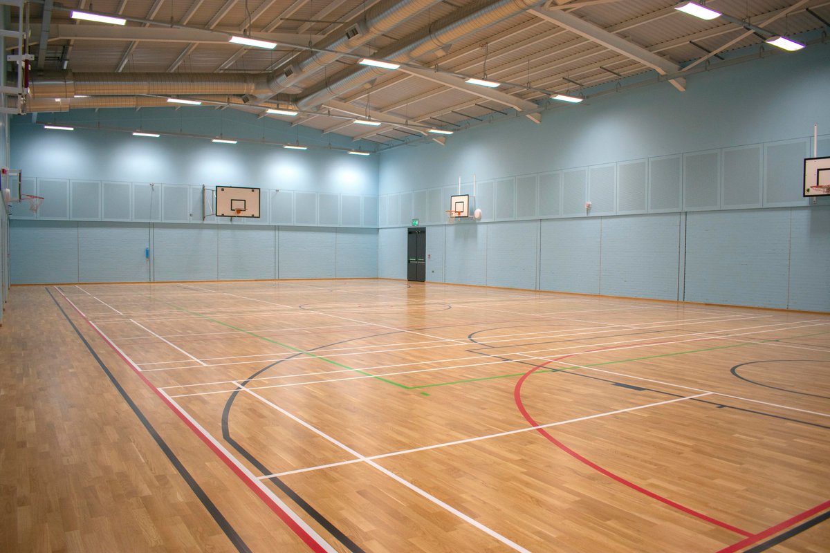 kierconstruct's tweet photo. #kiernotts team handover the refurbished sports block to @SouthNottsAcdmy today. @Scape_Group https://t.co/lcn7jhKNCp