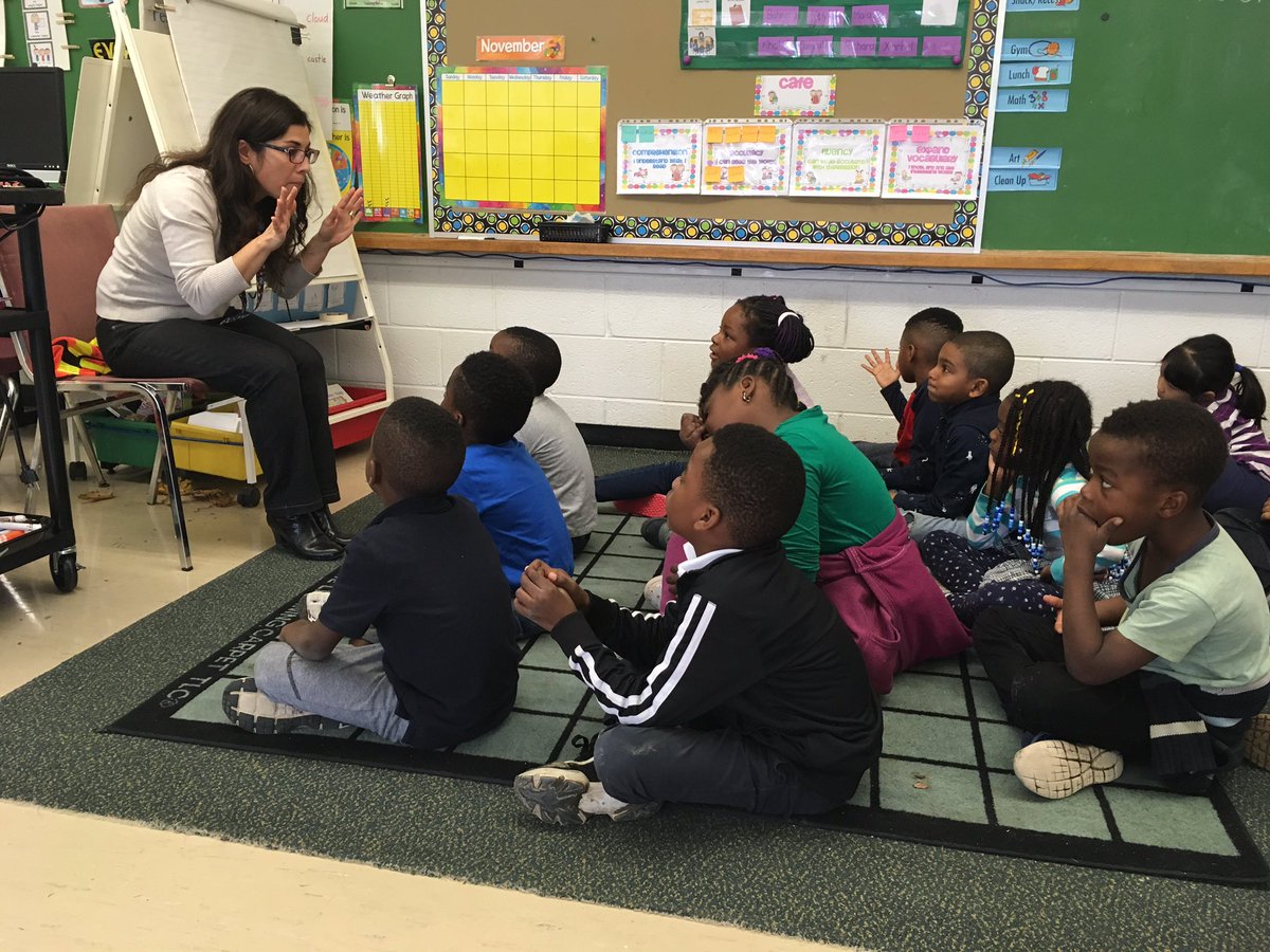 The power of an oral story. The students are listening so attentively <a href="/ChalkfarmPSTDSB/">ChalkfarmPSTDSB</a>