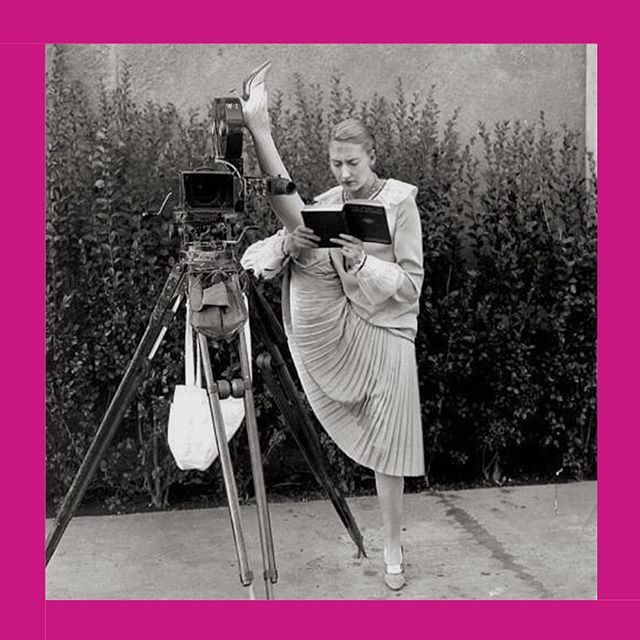Monday Multitasking Mode on 
#letsstarttheweek #FashionFilm #Fashion