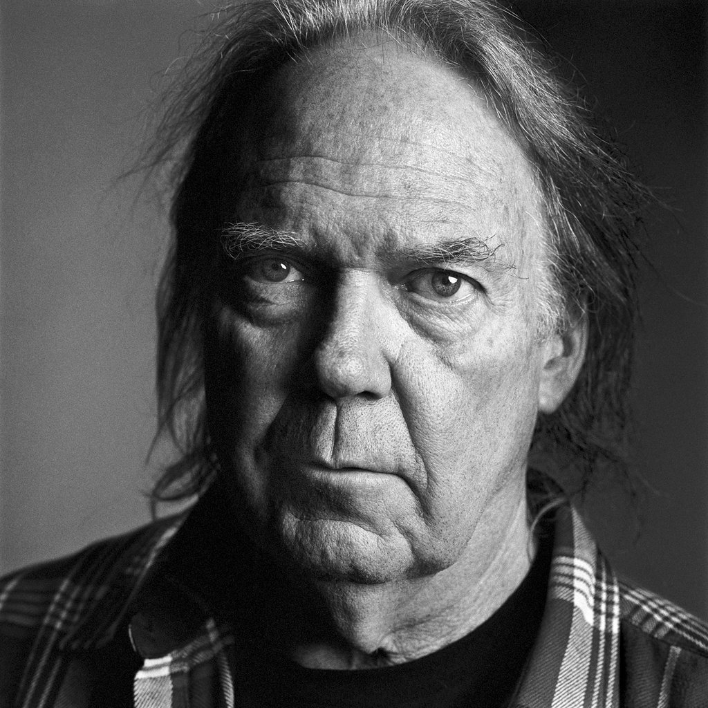 Happy birthday to the legendary Neil Young! He turns 73 today! 