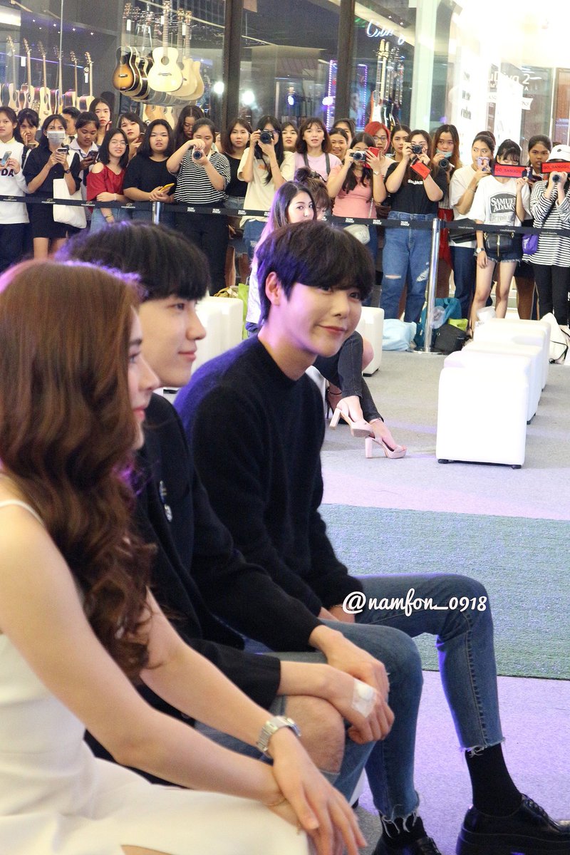 namfon_0918's tweet photo. ชอบรอยยิ้มพี่เขามากกกกแง้ //จ้างมานั่งยิ้มเฉยที่บ้านเท่าไรคะ55555 #gosanggil https://t.co/5XGVcS5Pwm