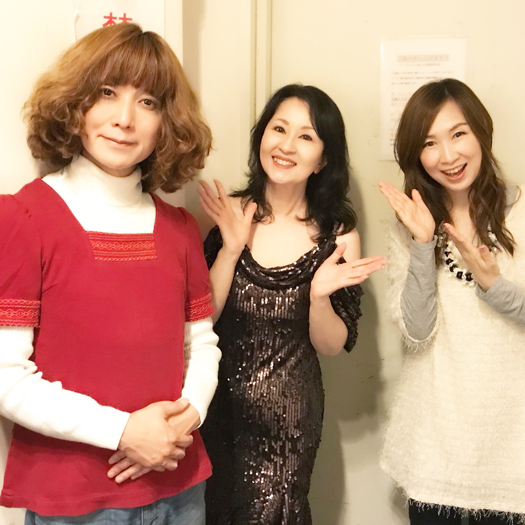 Uzivatel 畑中葉子 Na Twitteru 畑中葉子デビュー40周年記念ライブ お越しいただきました皆様 有難うございました 素敵なお客様に感謝です ゲストのタブレット純さん 森口博子と バンドメンバーと写真撮れなかった