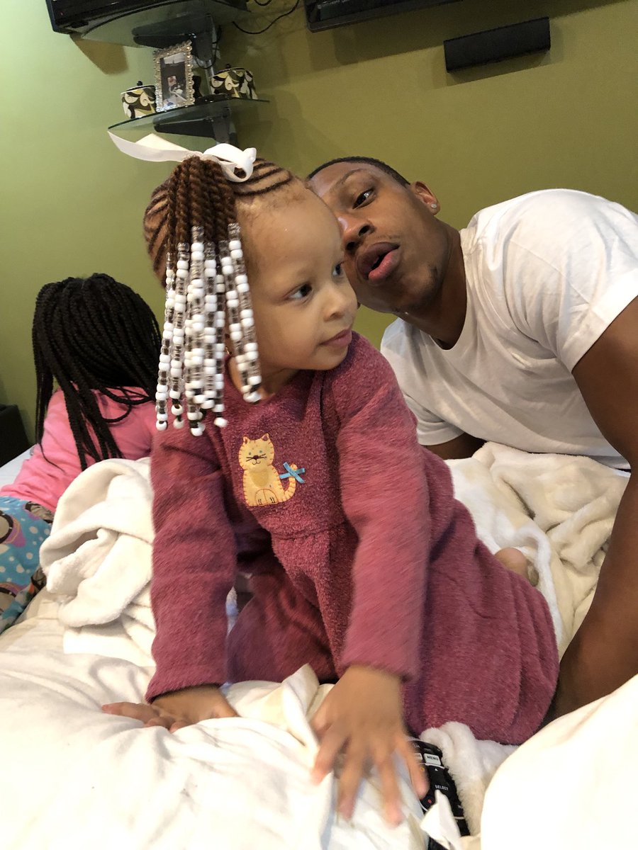 _SlimeFluLzz's tweet photo. Happy Early Bday To Now My 2yr Old. Everything I Do is For You I Stand On That. Already Got The World Gift Wrapped For You Baby.😘 #SkyBear🎀🐻 #Terrible✌🏾 https://t.co/t5m8jaHOKo