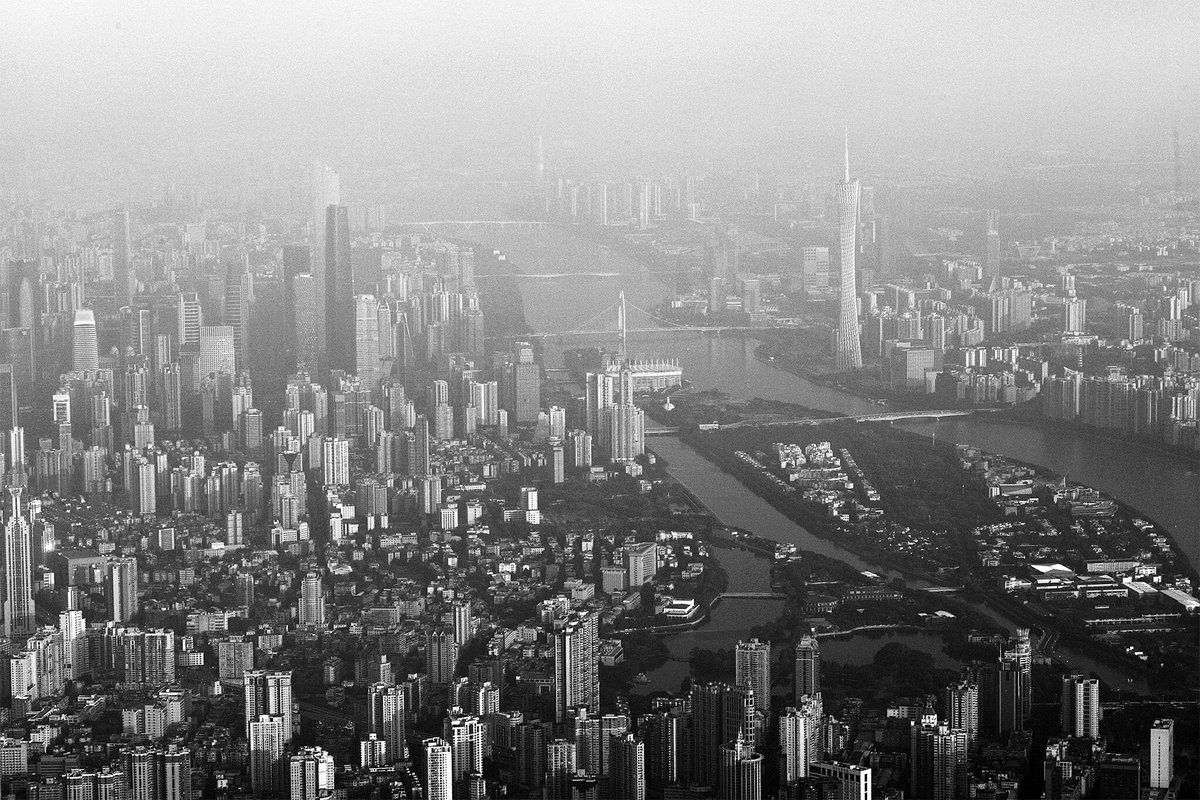 kwcheng921's tweet photo. i knew i’ll fly around you. #leica #m240 #aposummicron90mmf2 #90aa #guangzhou #cantontower https://t.co/ItSUWgy2Ya