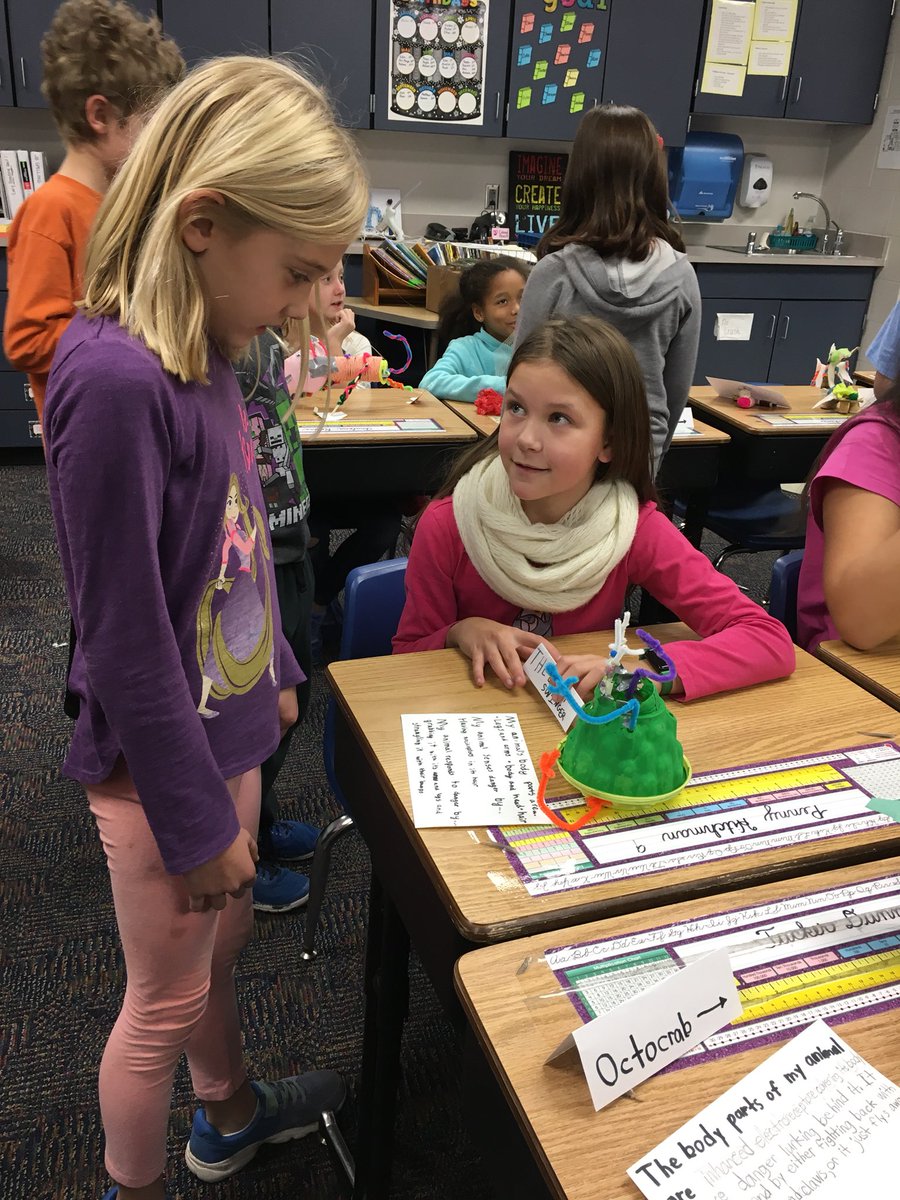 CedarHeights4th's tweet photo. 4th grade scientists sharing their animal projects. #stemcreations https://t.co/rWLQ7JLCrr