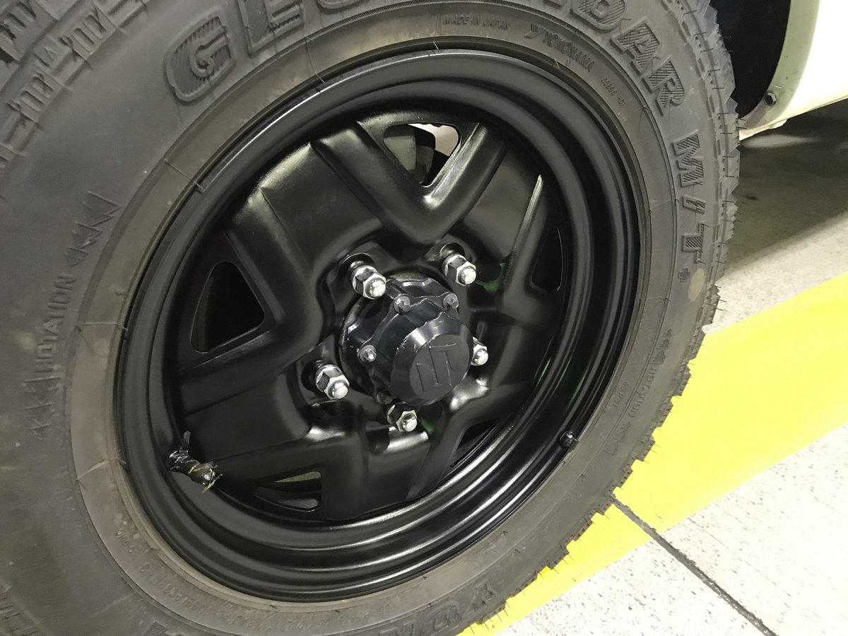 ののてぃん ジムニー Sur Twitter 深夜までかかった やっと車高上げとマフラーと ホイールぬりぬりできた それにしてもかっこよくなったなーー 次はどこをやりましょうか マフラーは静御前にした ジムニー Jb23 ジムニー乗り ジムニー女子 静御前