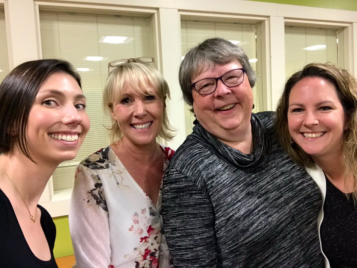 ❤️❤️❤️ for terrific #OER policy leadership in Mass by <a href="/suetash/">Sue Tashjian</a> <a href="/BillingsMarilyn/">Marilyn Billings</a> @profjcarson. These three ladies hit Capitol Hill with <a href="/SPARC_NA/">SPARC</a> 4 years ago to build federal momentum, and now are on <a href="/MassDHE/">MA Dept of Higher Ed</a>’s #OER Working Group—with SO much more in between! #oerladiesrock