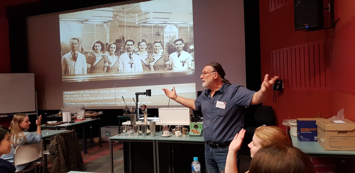 CultureWorksAus's tweet image. Telling Stories... history, science all in a 'malted milk' #oblcop #theknowledgeableobject #greekcafes #LeonardJaniszewski