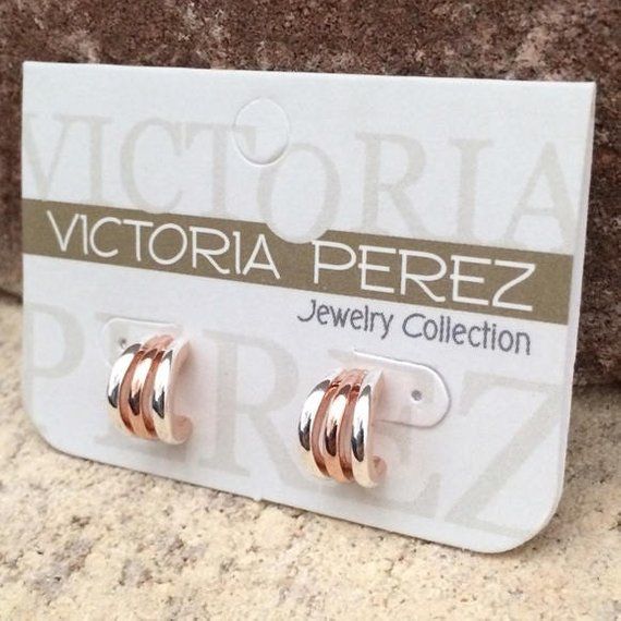 VpdcoViaBonanza's tweet photo. Stud Earrings https://t.co/G7SObhSrvt Shop via @etsy (Now Free Shipping USA #freeshipping for a limited time) International Shipping #jewelry #etsyseller #etsyshop #etsylove #etsygifts #etsystore #etsyjewelry #fashion #jewelrylovers #jewelry #vpdco https://t.co/AVZwAp1Mcp
