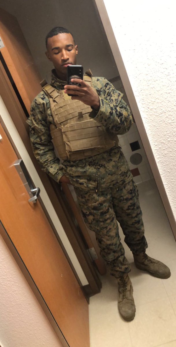 ibooxx1's tweet photo. Everyone wants too be a MARINE until it’s time too do MARINE shit‼️ https://t.co/Zp2bTS5uLO