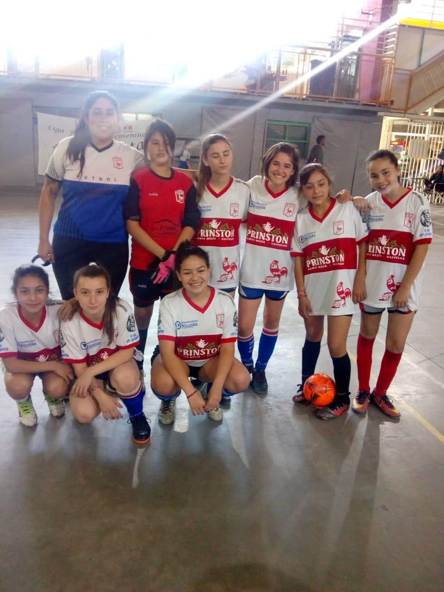 FutbolFemCDM's tweet photo. #FutsalFemenino #PrimeraLiga
El Domingo las #Gallitas visitaron a #Cenared por la fecha N°14 . Los resultados fueron los siguientes:
#Primera cayó 5-3
#Reserva cayó 5-1
#Única cayó 5-1
#Cuarta cayó 9-3
#Quinta cayó 6-2
#Sexta cayó 6-4
#VamosGallitas ⚽🐓 https://t.co/p853CBkWE9
