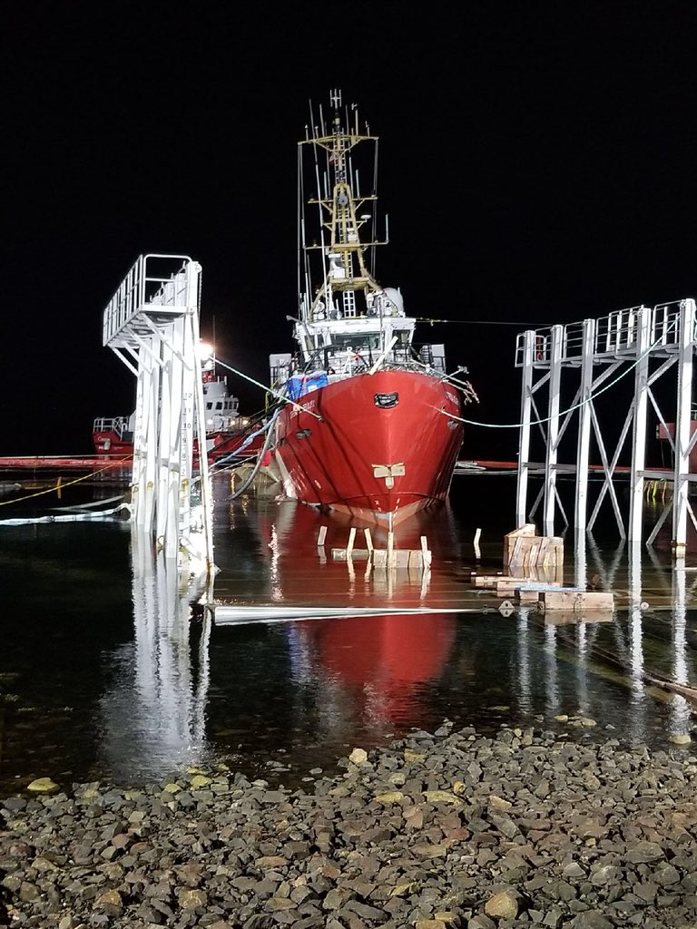CoastGuardCAN's tweet photo. 1/3 #CCGLive: Update on CCGS Corporal McLaren at a shipyard in Sambro, #NovaScotia. The vessel has been successfully refloated thanks to the collaboration of the shipyard contractors and our partners @FishOceansCAN @Transport_gc @Environmentca https://t.co/J8UHbIIThq