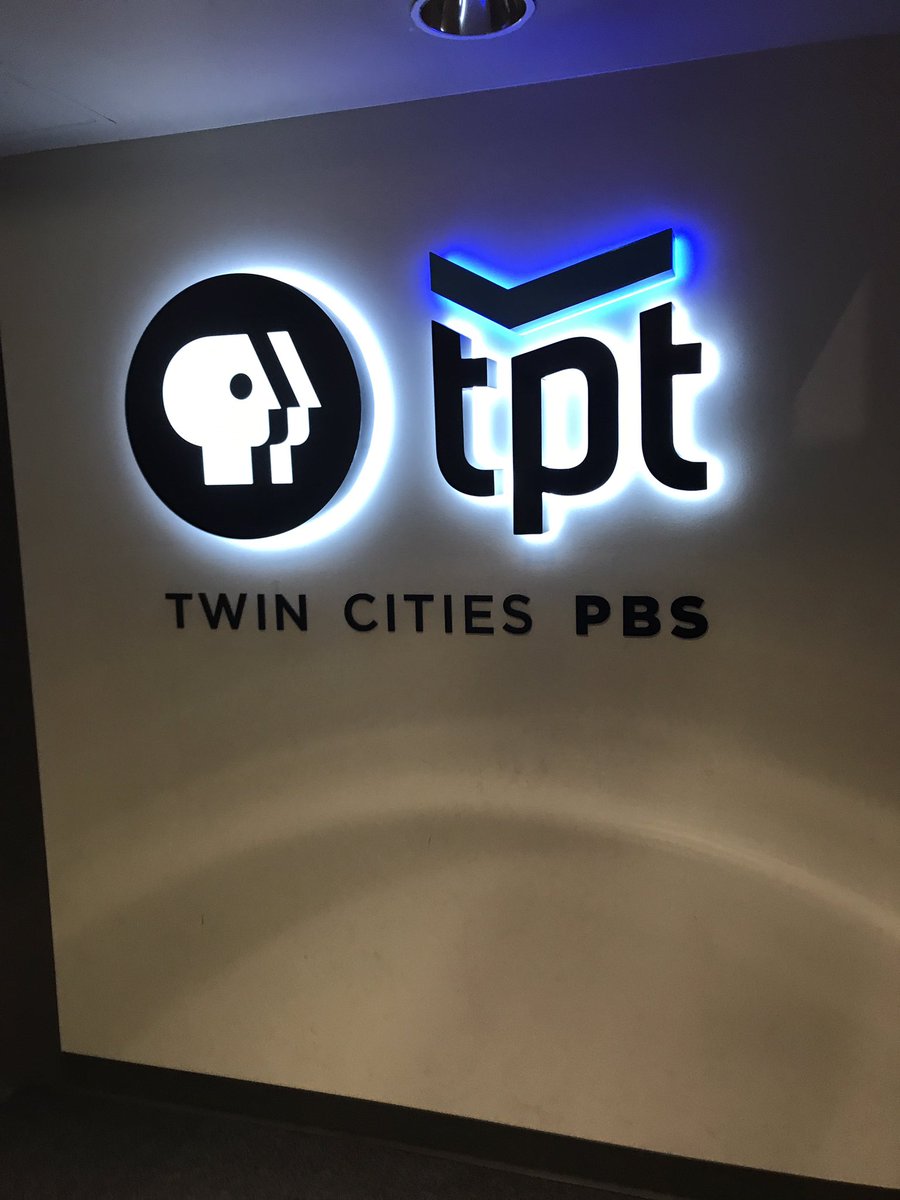 Phil_Thompson's tweet photo. Hosting the @michaelbuble special on #pbs / @tpt tonight from 8-10pm! 🎤 https://t.co/Yr9jCmqy61