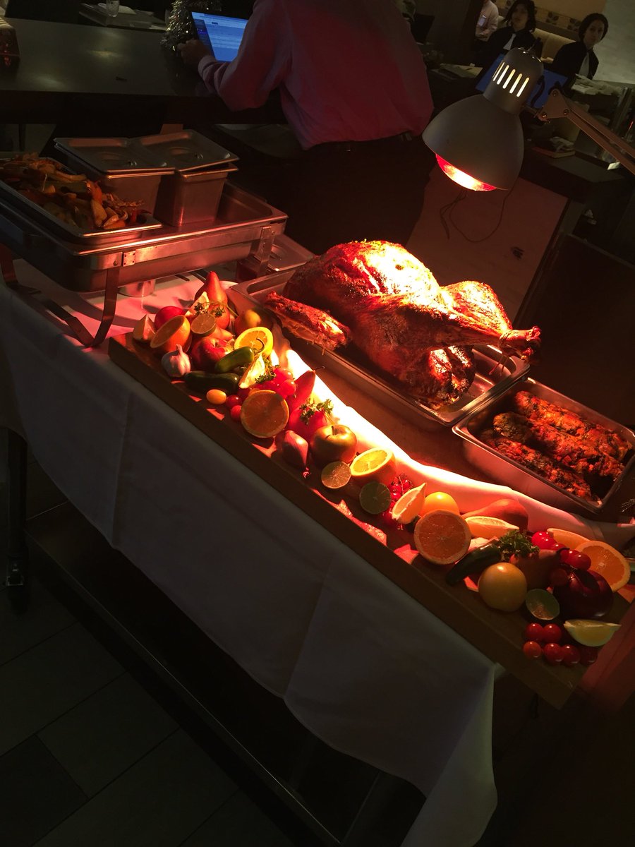 Chef_Samuels's tweet photo. Its late but! HAPPY THANKS GIVING! #Bigturkey #Humberroom #Humberhrt #NextHumberChefs https://t.co/Unn23rAe0K