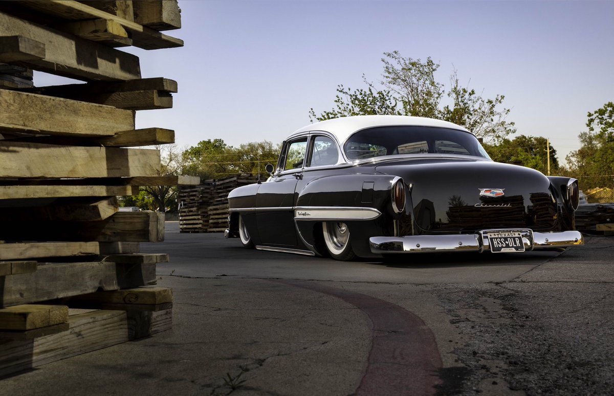 OTGdesigns's tweet photo. Here’s how you end a Monday with “The Dealer.” @halesspeedshop built @colin822 owned. Built in Lewisville, Texas not Dallas. #automotive #otg #automotivephotography #halesspeedshop #54chevy #bagged #curecancer #bagged #authentic #original #25days #hotrod #hotrods https://t.co/76jGySSEp5
