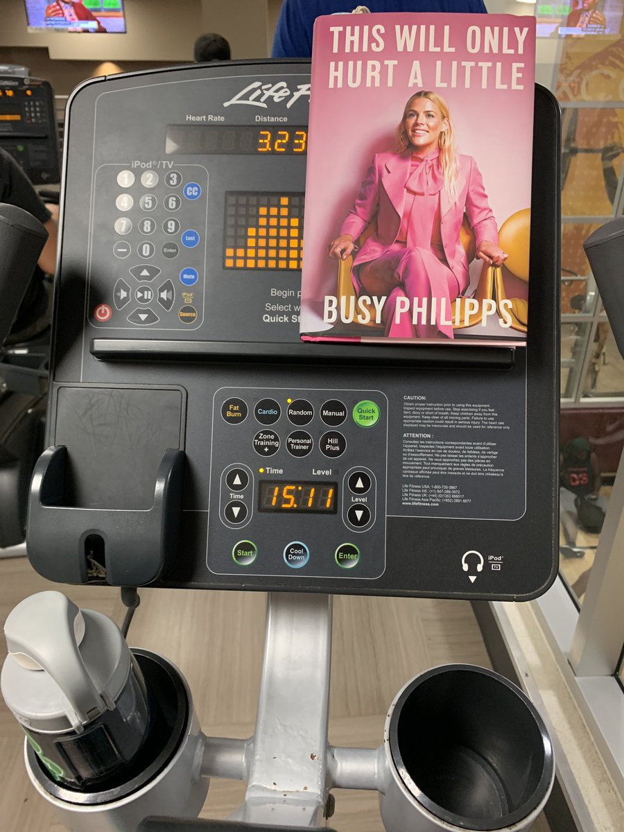 HeatherDFloyd's tweet photo. @BusyPhilipps talking about “sparkly humans” is a vibe I relate to on EVERY LEVEL ✨💕✨💕✨ #thiswillonlyhurtalittle #choosejoy https://t.co/lNz9E6Bshq