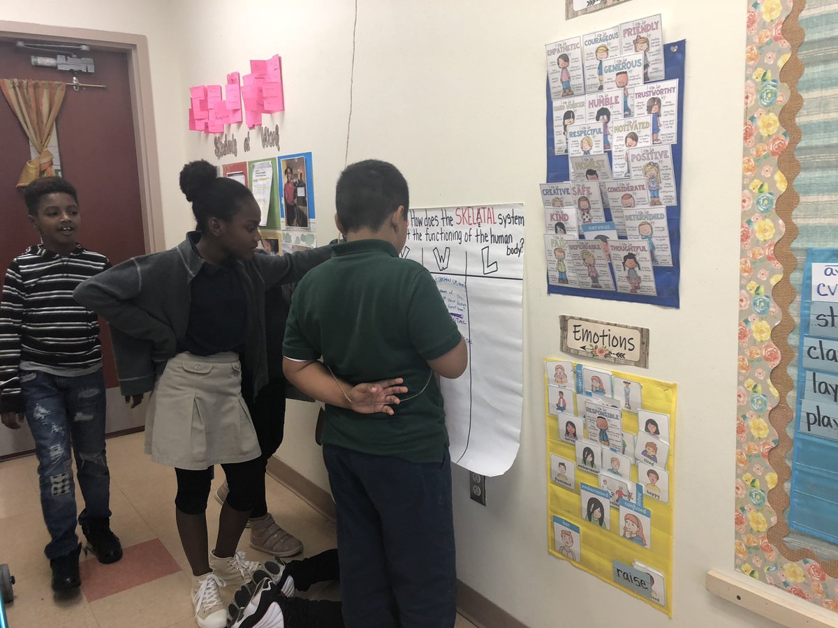 IvaniaFullerton's tweet photo. From the comfort of our class, Introducing Domain 3 #collaboration #avidlearners #bartonproud https://t.co/ZIAqAG0IQH