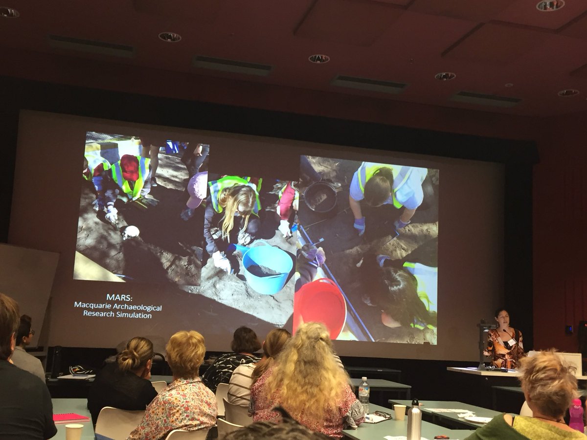 MACmuseumMQ's tweet image. Dr Eve Guerry discusses the value of simulated learning experiences such as the Macquarie Archaeological Research Simulation (MARS) pit. Here students get their hands dirty by experiencing a simulated archaeological dig.

#OBL #OBLCoP #theknowledgeableobject