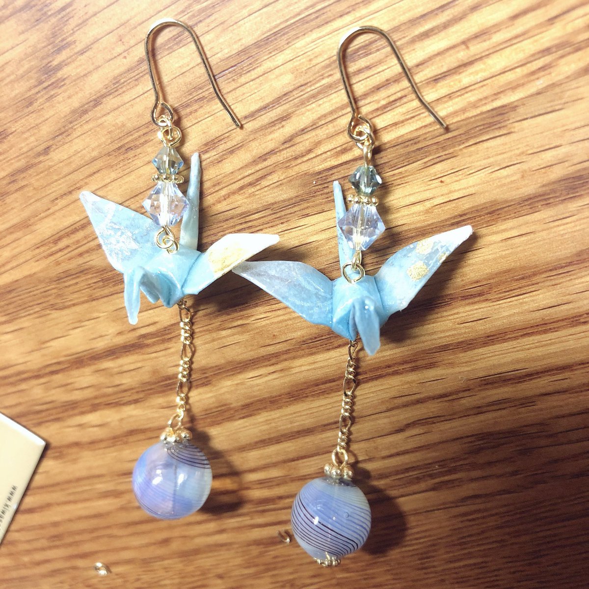 itoyuhu's tweet photo. 折り鶴ピアス・イヤリングをメインに作っています🕊

和服だけでなく洋服でも使っていただけるようなデザインを目指して制作してます。
成人式や卒業式など、服に合わせたオーダーも受け付けておりますのでお気軽にご相談ください✨

@Lupopo_cafe 様、いつもありがとうございます。 https://t.co/k46oAnYOMx