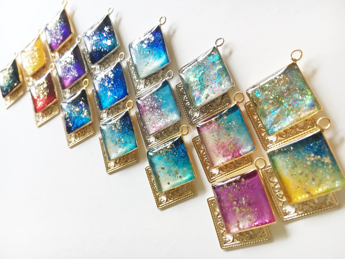 ivygarden1217's tweet photo. 空色のアクセサリーを作っているivy gardenです。
12/29 冬コミ こ10b
2/3 CC福岡
2/17 東京コミティア
3/24 名古屋コミティア
10/12-14 原宿DFGにて個展【星巡りの夜】

@Lupopo_cafe 様に感謝 https://t.co/qoBVwdE2sd