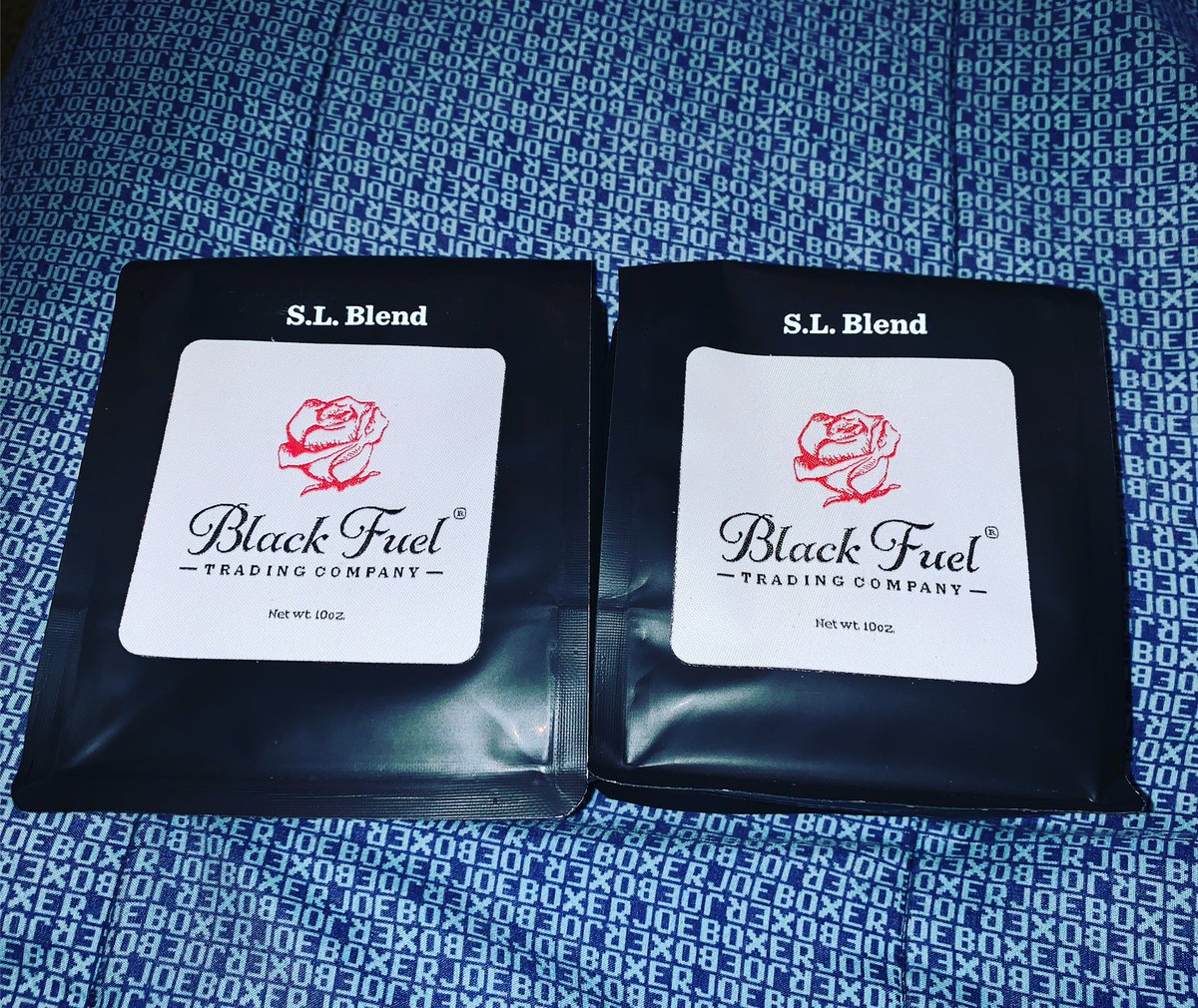 My bestest Black Friday purchase came. @blackfuel by @shannonleto. I’m addicted. ❤️ #essentialsforliving