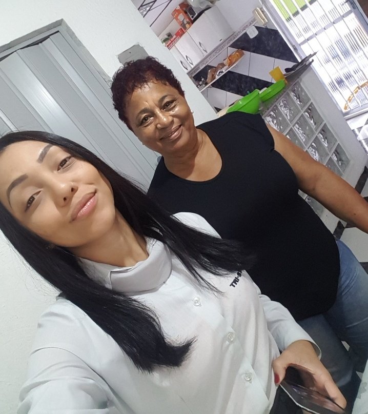 DonaSandra51's tweet photo. Demorou, mas minha neta fez esse tt pra mim hahahaha @MaluOliveeiira https://t.co/Z9PoGneKBZ