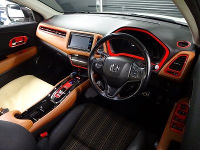 ヴェゼル内装のカスタム改造まとめ Suv Car Media