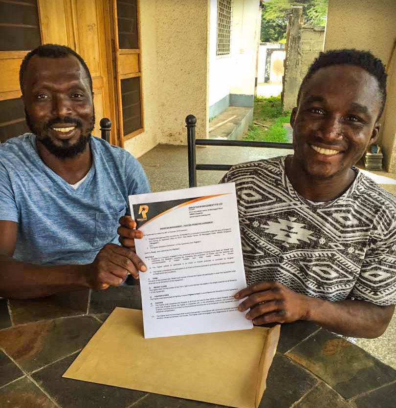 ringstarasia's tweet photo. BREAKING NEWS! 🚨
.
.
Ringstar signs The Black Flash! @jessemanyoplange is on a terrifying undefeated streak of 17 wins with an astonishing 15 knockouts.

We're gearing up for Manyo to be matched against more world class opposition in 2019, #ringstarboxing #welcometoringstar https://t.co/hs2GUUhTrN
