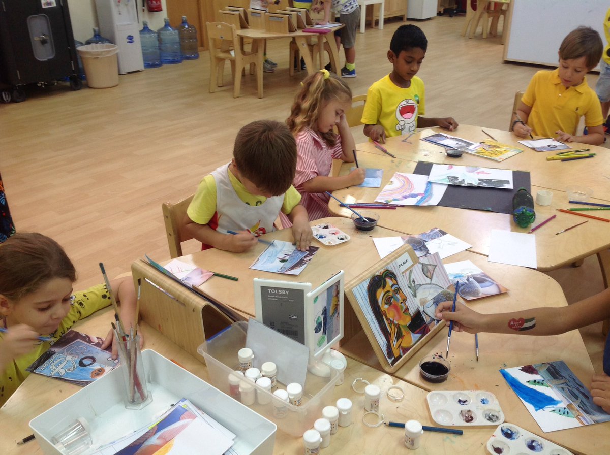 DESSyear2's tweet photo. A lovely morning spending time choosing an activity we enjoy during continuous provision #dess_yeartwo_yellow #HelloYellow #BeingWellDubai #EQChildrensDay @KHDA https://t.co/8TcY3LCJeZ