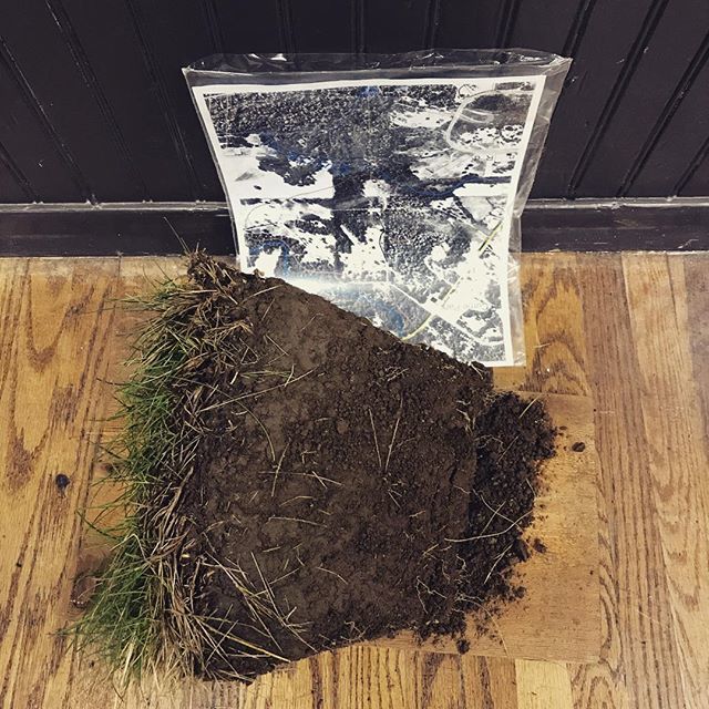 youngagrarians's tweet photo. Someone brought a soil sample to our #vancouverisland #landlink! We love bringing folk with land together with farmers looking for land 💚 Want to learn more about the land this soil is from, and other land opportunities? Got land you'd like to lease?… https://t.co/2lmC1bXFJS https://t.co/FhDllps29i