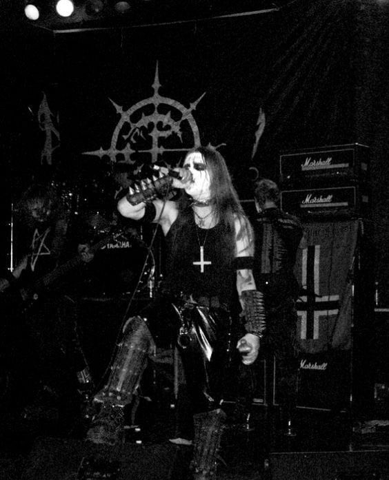 BlackMetalPage's tweet photo. #Nattefrost #blackmetal https://t.co/O69jSrfCJX https://t.co/g7MKk11Cwl