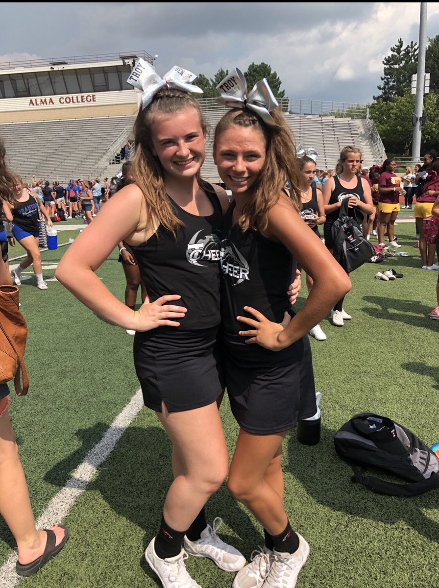 happy birthday jenny my flyer!! cant wait for you to come pick me up❤️ hope you had the best day:) <a href="/jennyy_fry/">jenny fry:)</a>