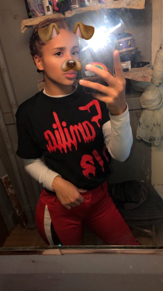 starrlynnx3's tweet image. Who you know does it all? 1/2 of ya already know 😂 #chipchasing #1/2