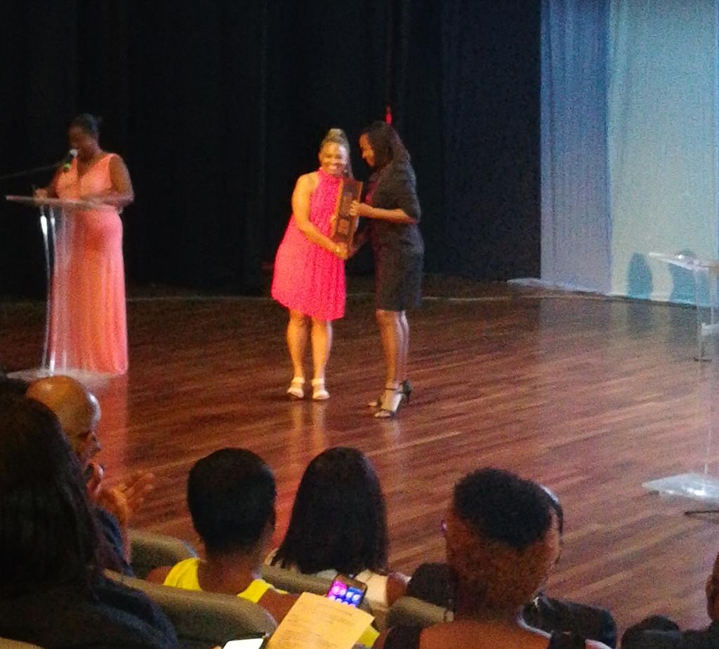 suezeecue's tweet photo. .@djmillerJA collects 2nd award for @GiovanniRDennis at #PAJAwards2018! Yes, Giovanni! #PAJWeek2018 https://t.co/pFXIwHLqbw