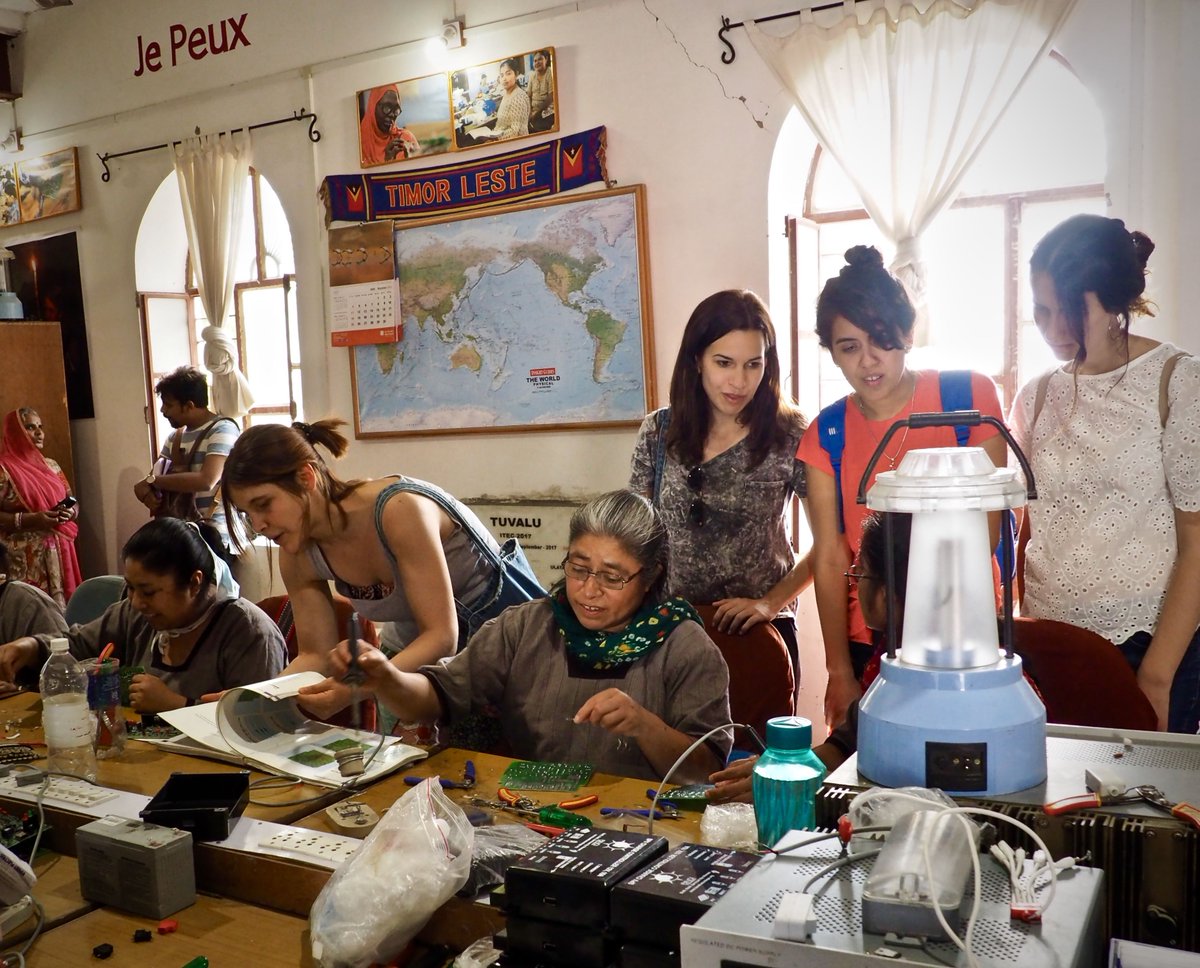 BarefootCollege's tweet photo. We had some beautiful visitors from Argentina take a tour of the campus this week. It's always a pleasure to show guests the various projects happening here at Barefoot.
Did you know that we offer tours here?
Contact us for more information.
#EKHOS https://t.co/yn85hNgPOp