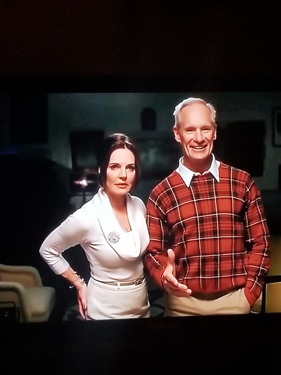 the_biesknees's tweet photo. #stepfordwives https://t.co/VFElJxyBqy
