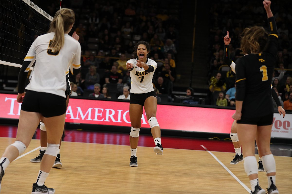 IowaVB_Live's tweet image. IOWA TAKES THE SECOND SET!!

Iowa 26, Ohio State 24

#MissionTMT