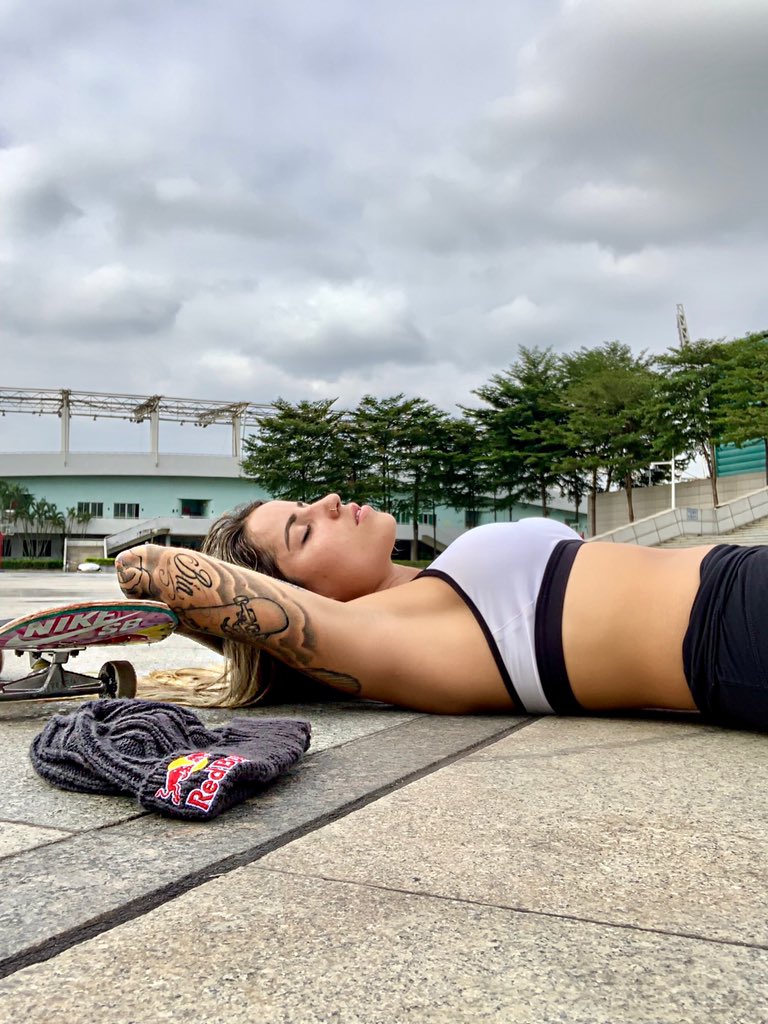 Sb_Bufoni's tweet photo. Cuanta perfección🥰😍 @LeticiaBufoni https://t.co/fMOQ1uFHB3
