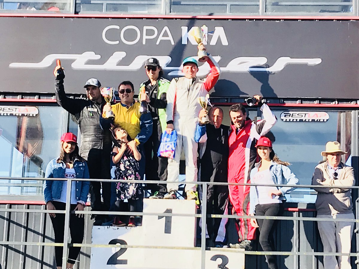 jaimex32's tweet photo. Terminando el año , con la carrera más importante de la copa 1000 las 3 horas de temuco de interlomas , en un 2do lugar , demostrando una ves más que con constancia ,todo se puede  ,@Kathia_Ram ,@Yorka_ch,@aviveroskobus,@Deportes_Ancud ,@ https://t.co/SI5T26kb2b
