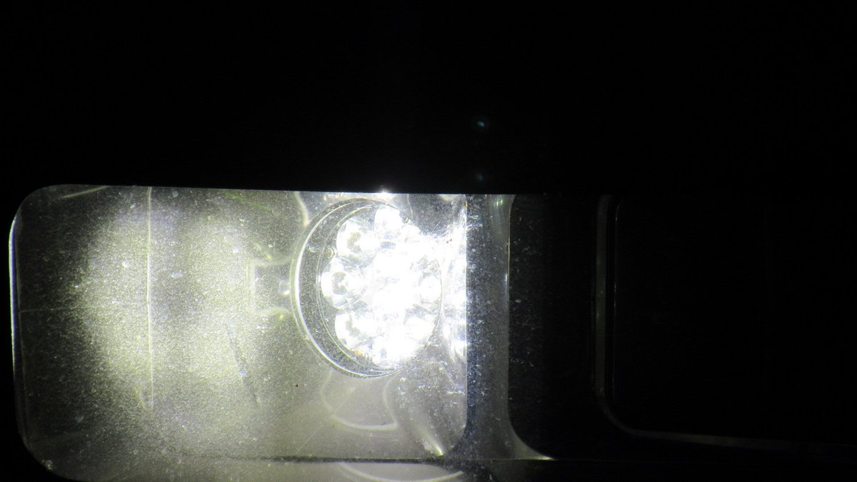 八雲みかん 三河人 313系y101編成 クハ車前照灯led交換 初めてledが点灯してる状態を撮影しました 遠目だと従来のhidとの違いが分かりませんが 近づくと違いますね 噂されてる315系 への布石 ですかね