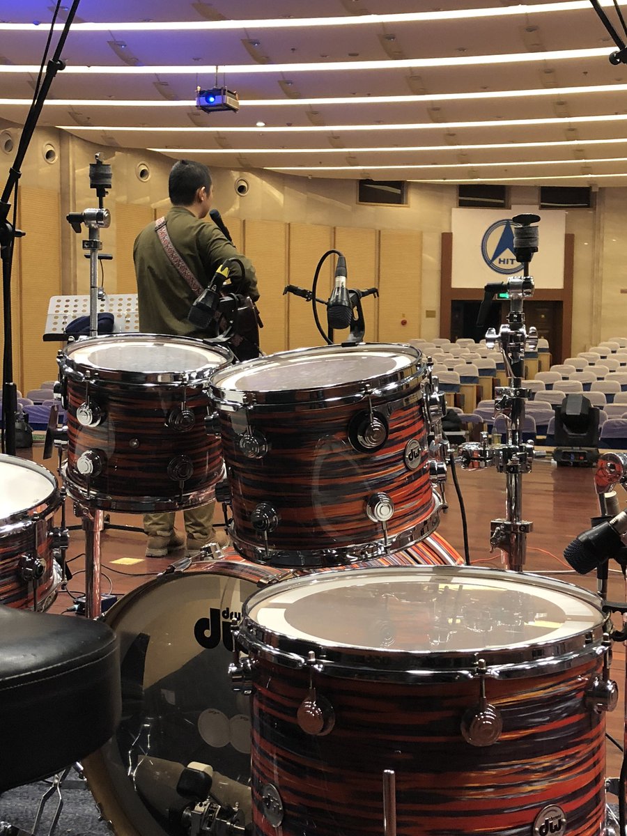 SUBLIVECHINA's tweet image. SUB LIVE provide equipment and technical support for the performance of He Dahe at Harbin GlobeTheatre. #何大河 #habin #sublive #liveshow #China