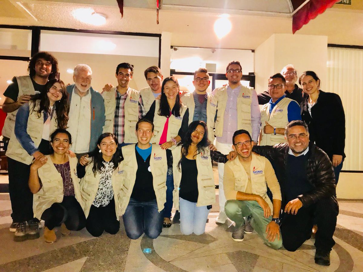 sebasansonf's tweet photo. Con mi queridísima compatriota @claripla y el equipo del #COMMLabALC de @SIGNIS_ALC estamos prontos para comenzar el "Operativo #Amazonía", inspirados en la #LaudatoSi y en el deseo de seguir construyendo un periodismo para la paz. #IglesiaCatólica #Mediodelmundo https://t.co/wmD7vX4Xkp