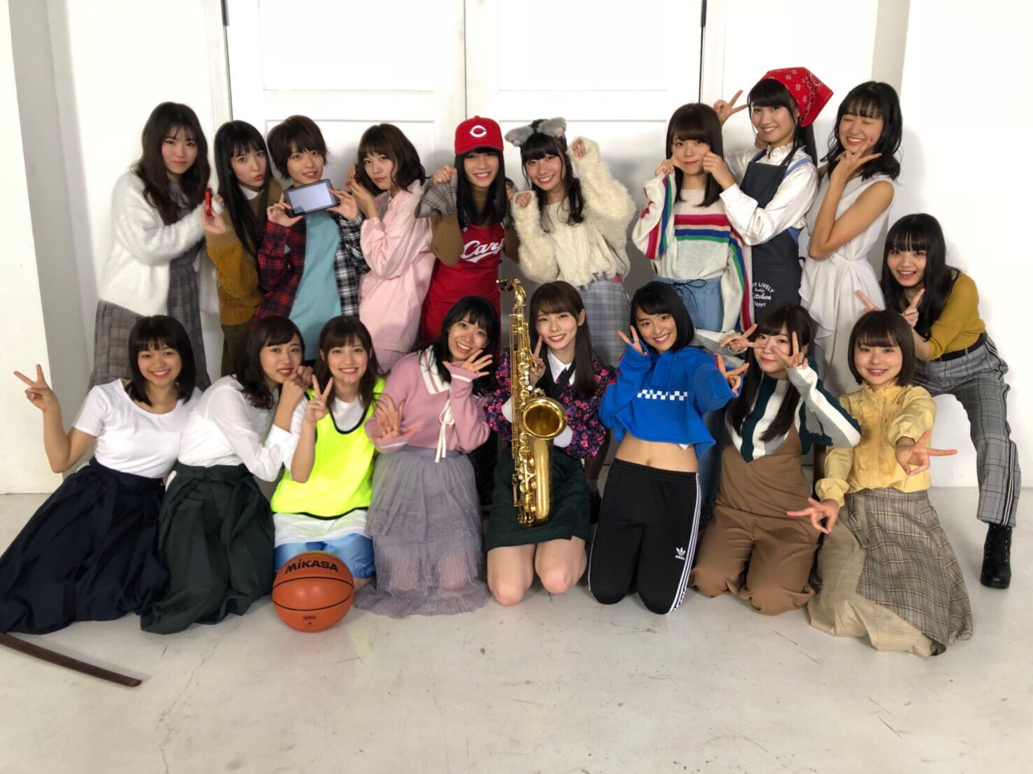 生写真(女性)　☆ラストアイドル/篠原望/直筆サイン入り・全身/ラストアイドルファミリー ランダム生写真＜2期生クリスマスVer.＞ 駿河屋 -<中古>☆ラストアイドル/篠原望/直筆サイン入り・全身