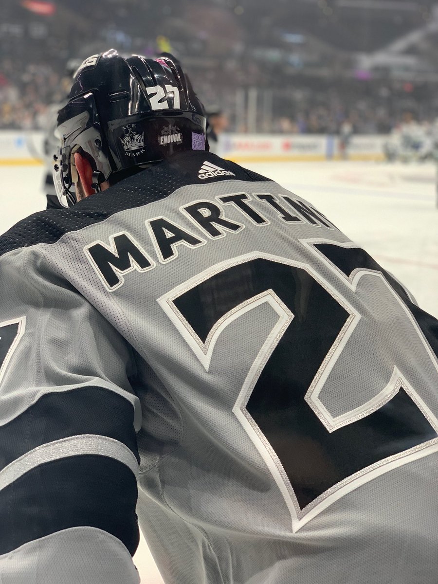 la kings game used jersey