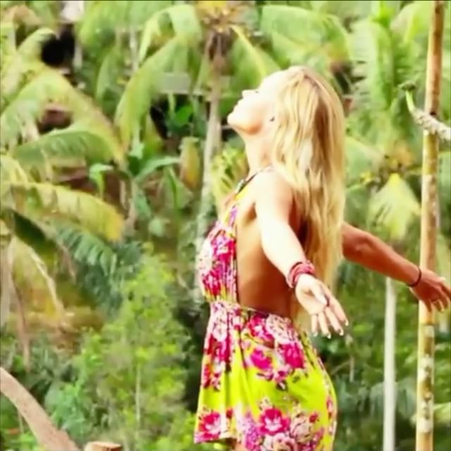 Surfing Quotes&Babes tweet media